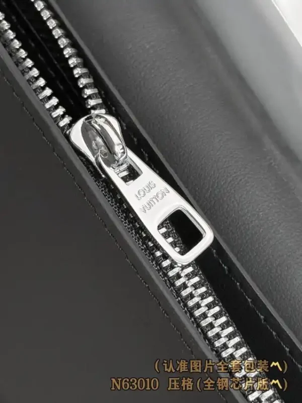 Louis Vuitton Brazza Wallet Black Grid - Image 3