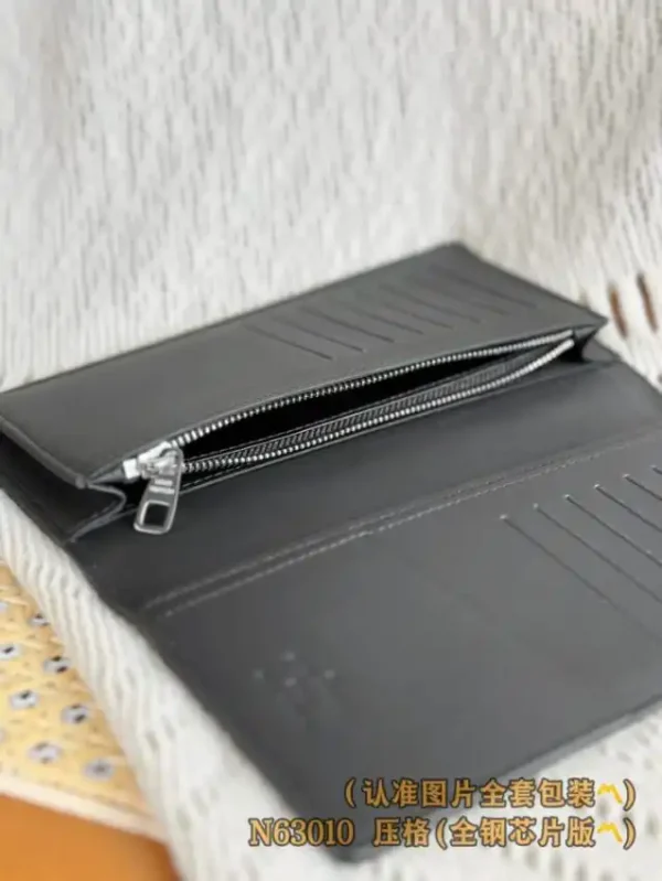 Louis Vuitton Brazza Wallet Black Grid - Image 6