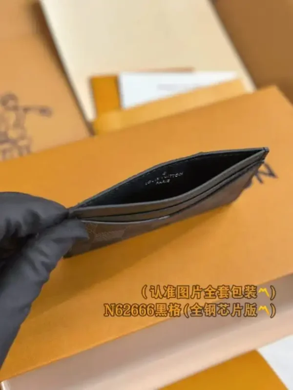 Louis Vuitton Card Holder Black Grid - Image 4