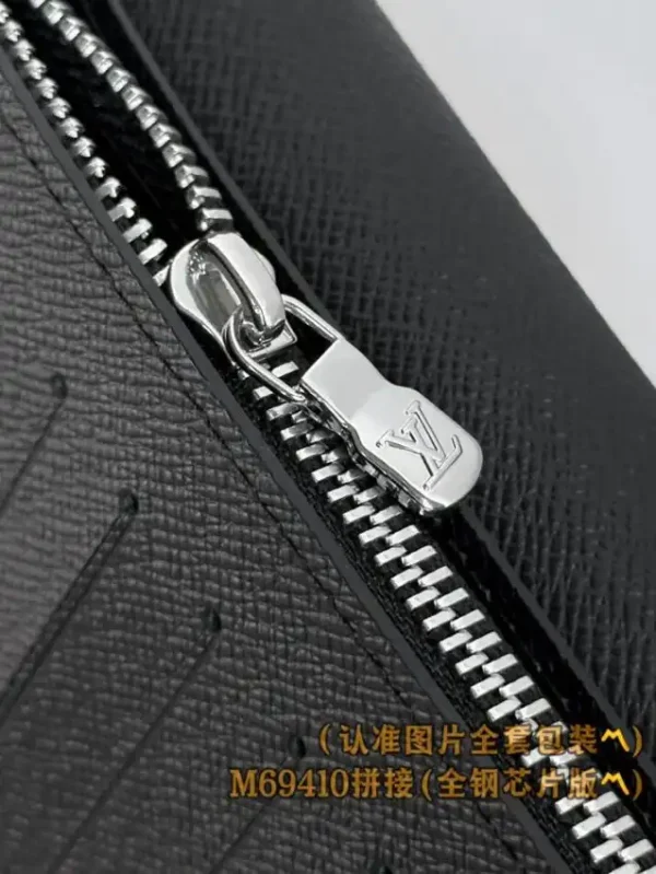 Louis Vuitton Brazza Wallet Black Grid - Image 10