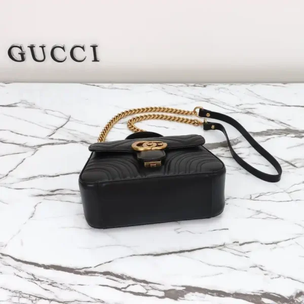 Gucci  GG Marmont Top Handle Black - Image 3