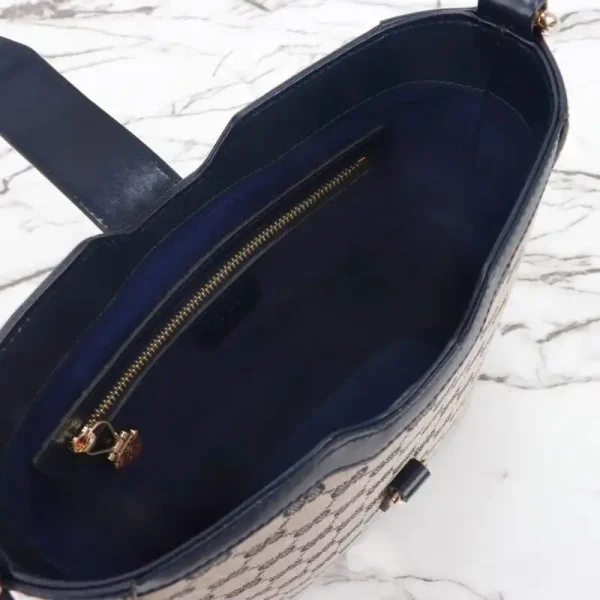 Gucci   Medium Bucket Blue - Image 9