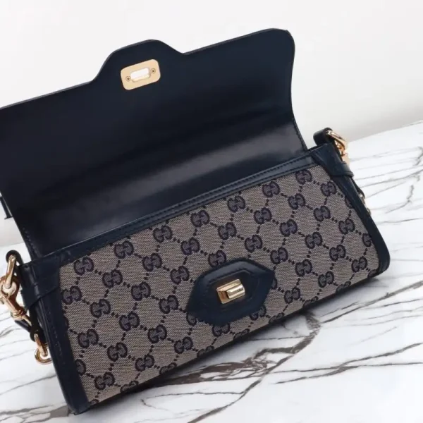Gucci  Luce Shoulder Bag in Black - Image 2