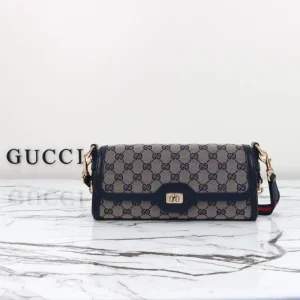 Gucci  Luce Shoulder Bag in Black