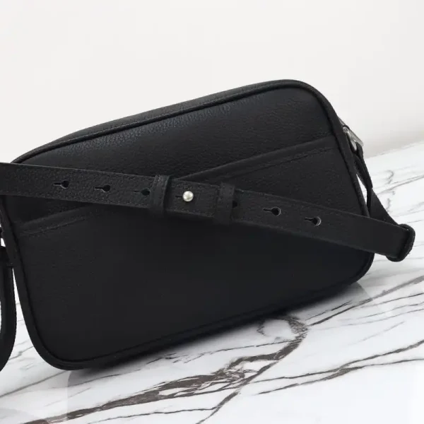 Gucci GG Mini Shoulder Bag Black  2024 - Image 4