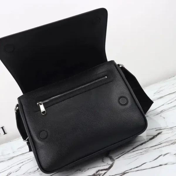Gucci Monogram Messeng Bag - Image 5