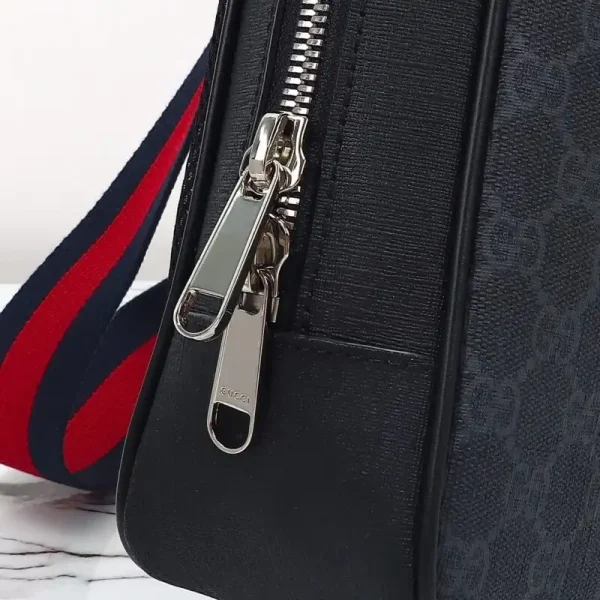 Gucci  Supreme Sling Bag Black - Image 9