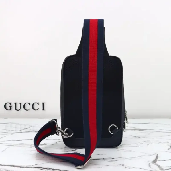 Gucci  Supreme Sling Bag Black - Image 8