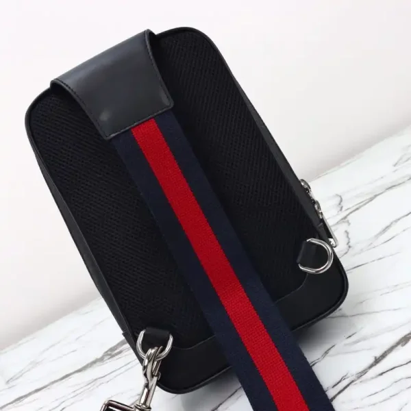 Gucci  Supreme Sling Bag Black - Image 7