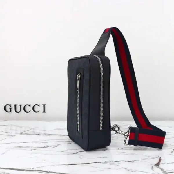 Gucci  Supreme Sling Bag Black - Image 5