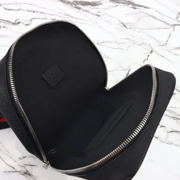 Gucci  Supreme Sling Bag Black - Image 4