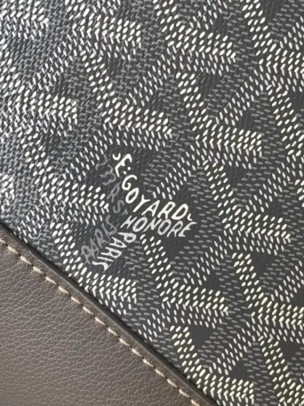 Goyard Cisalpin Document Case Grey - Image 5