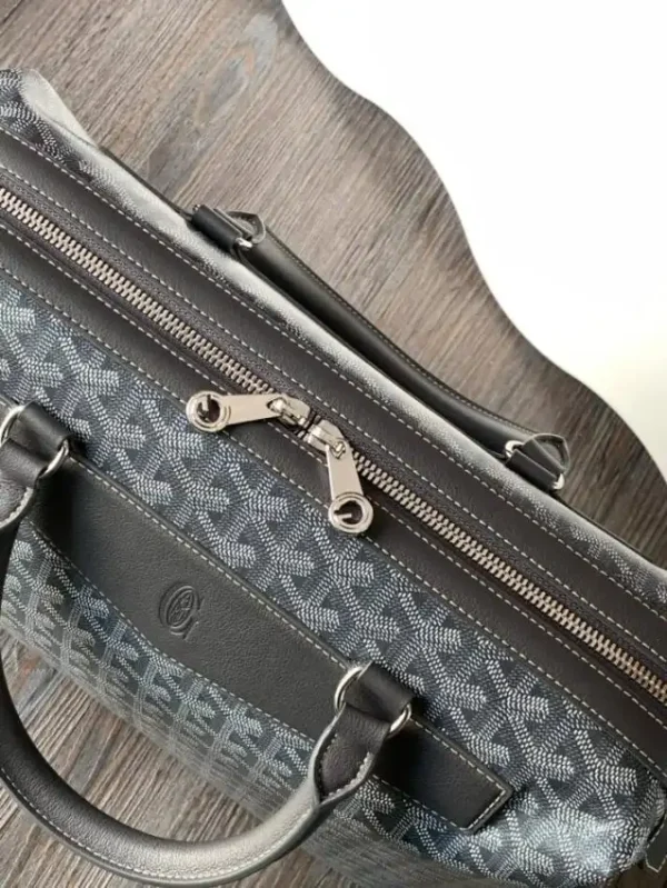 Goyard Cisalpin Document Case Grey - Image 8