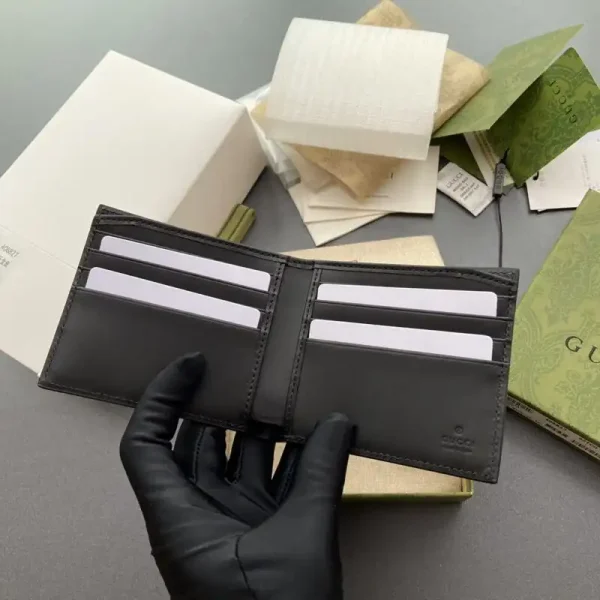 Gucci  Double G bifold Wallet Leather - Image 6