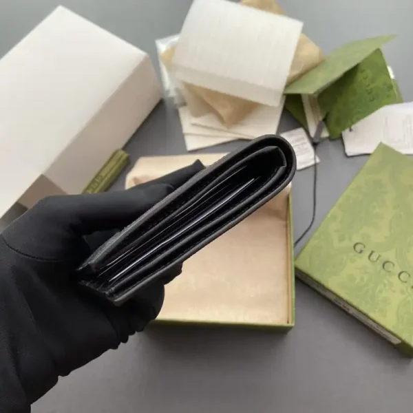 Gucci  Double G bifold Wallet Canvas - Image 8