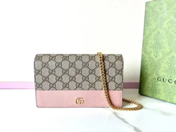 Gucci  GG Marmont Chain Bag Pink