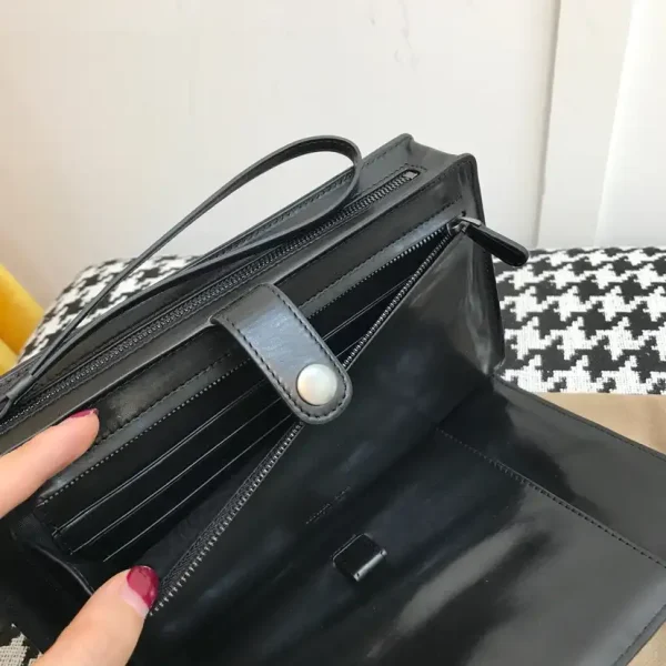 Bottega Veneta Clutch Black - Image 5