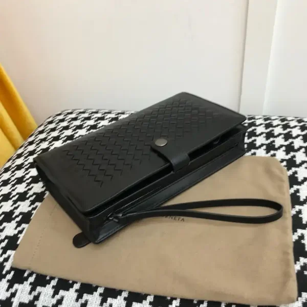 Bottega Veneta Clutch Black - Image 8