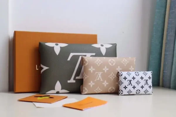 Louis Vuitton Kirigami Pochette Pouch Nude - Image 2