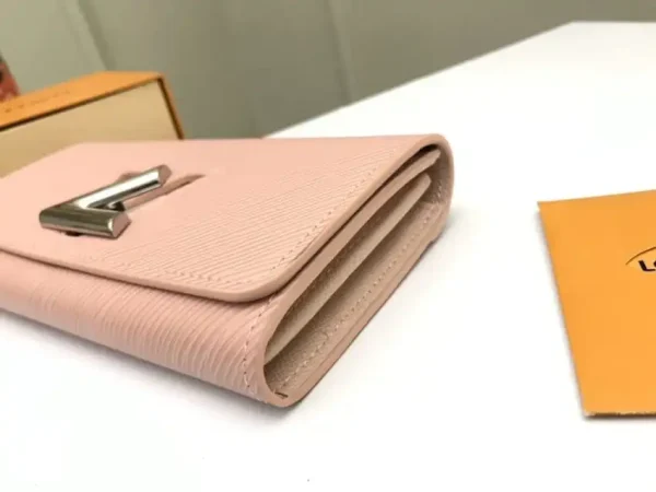 Louis Vuitton Twist Wallet Pink - Image 4