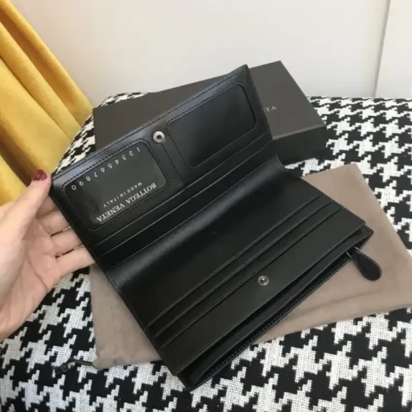 Bottega Veneta Intrecciato Pouch - Image 4