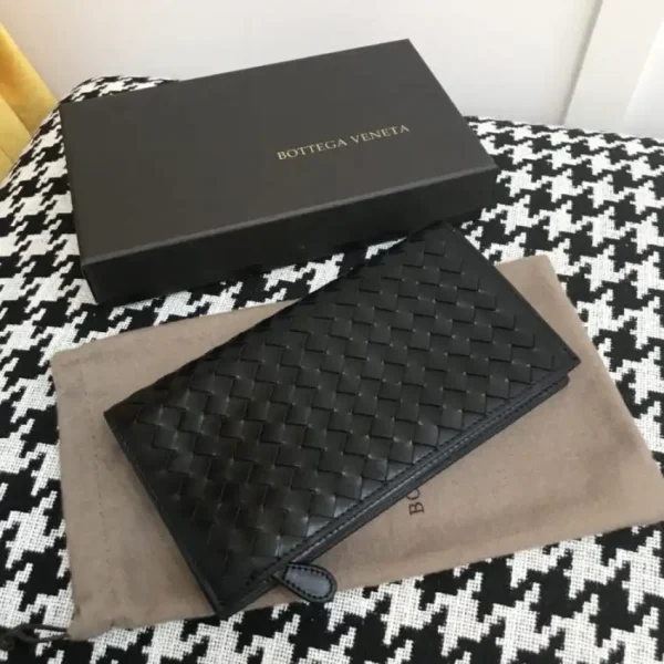 Bottega Veneta Intrecciato Pouch - Image 6