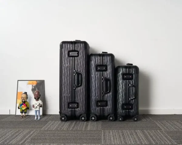 Rimowa & Dior Suitcase Black - Image 3