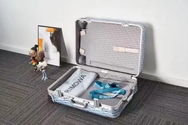 Rimowa & Dior Suitcase Light Blue - Image 9
