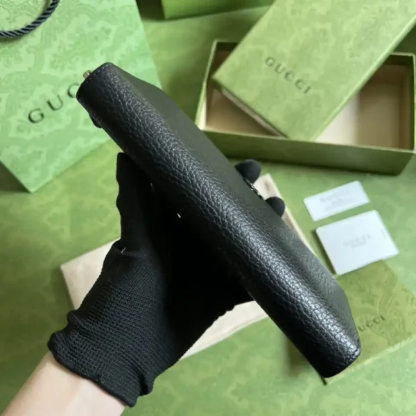 Gucci  Marmont Long Wallet - Image 4