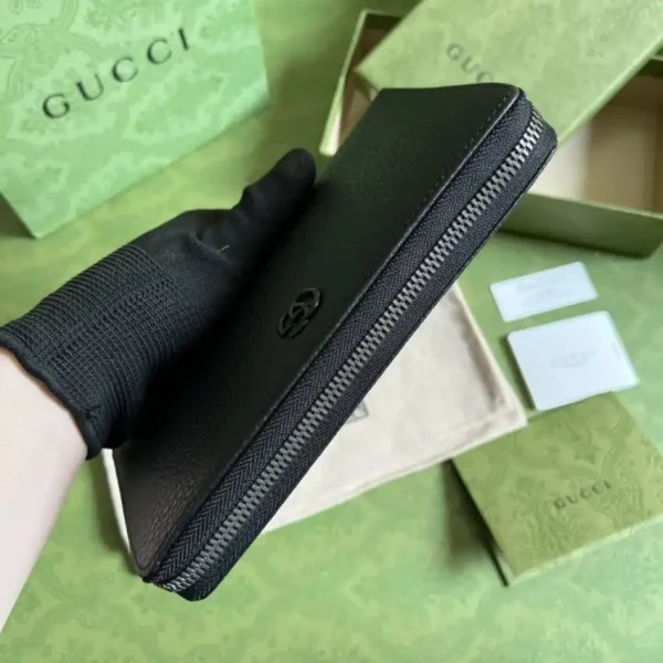 Gucci  Marmont Long Wallet - Image 3