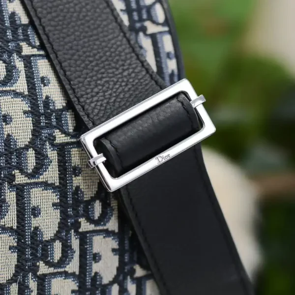 Dior Duffle Travel Bag - Image 6
