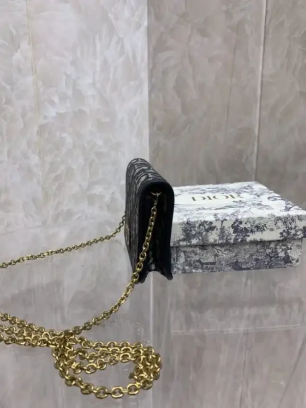 Dior CD  Chain Wallet - Image 8