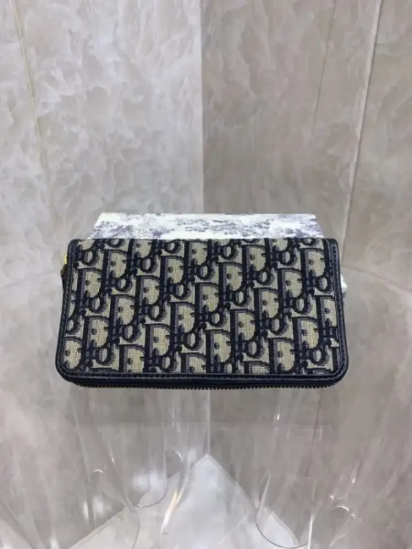 Dior Long Zipper Wallet - Image 2