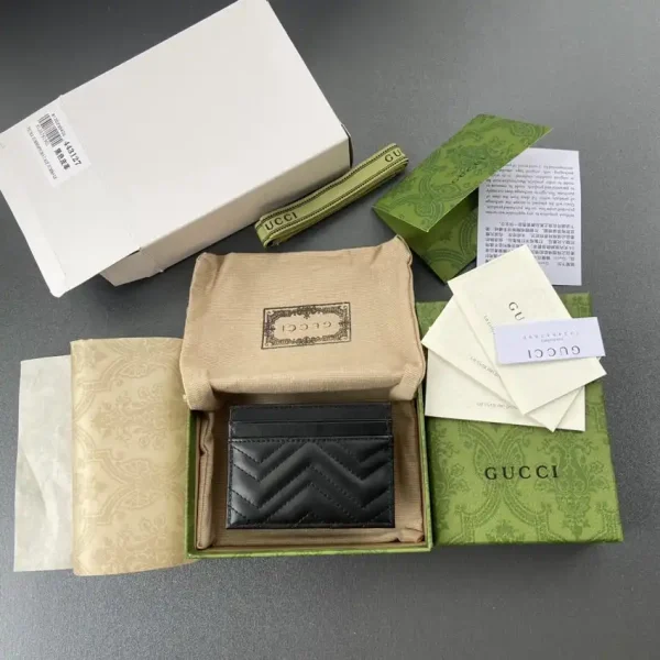 Gucci  Marmont Card Holder Black - Image 3