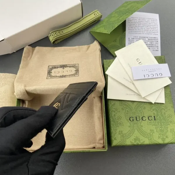 Gucci  Marmont Card Holder Black - Image 4