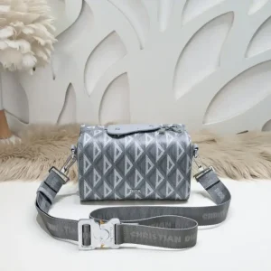 Dior Lingot 22 Diamond Grey