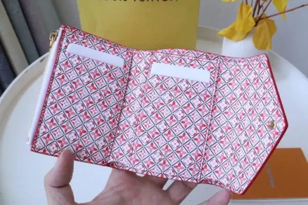 Louis Vuitton Victorine Wallet White&Pink - Image 2