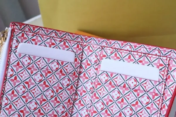 Louis Vuitton Victorine Wallet White&Pink - Image 5