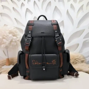 DIOR  Hit The Road CACTUS JACK