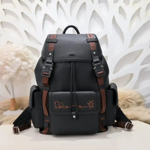 DIOR  Hit The Road CACTUS JACK