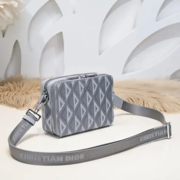 Dior Zipped Pouch  Diamond Blue - Image 8