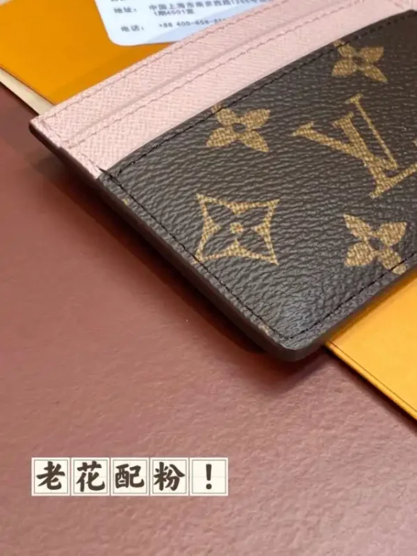 Louis Vuitton Card Holder - Image 4