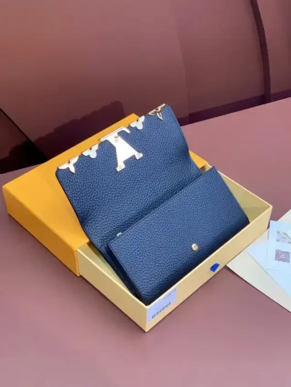 Louis Vuitton Capucines Long Dark Blue - Image 3