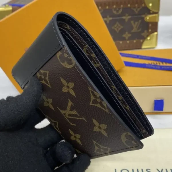 Louis Vuitton Multiple Wallet - Image 8