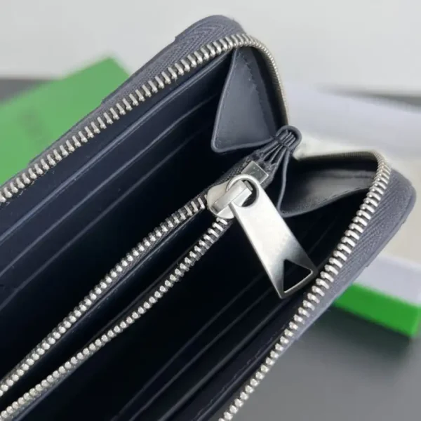Bottega Veneta Zip Long Wallet White&Blue - Image 5