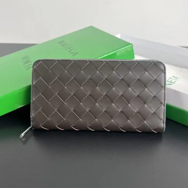 Bottega Veneta Zip Long Wallet - Image 4