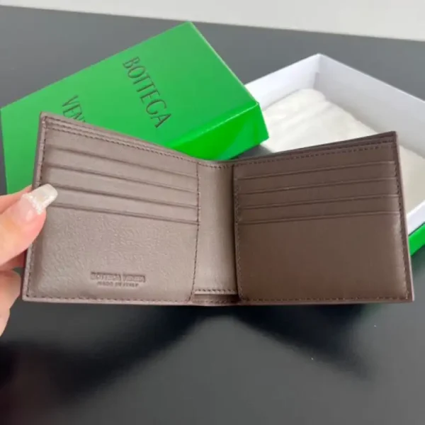Bottega Veneta Intrecciato Bi-Fold Wallet Black&Brown - Image 7