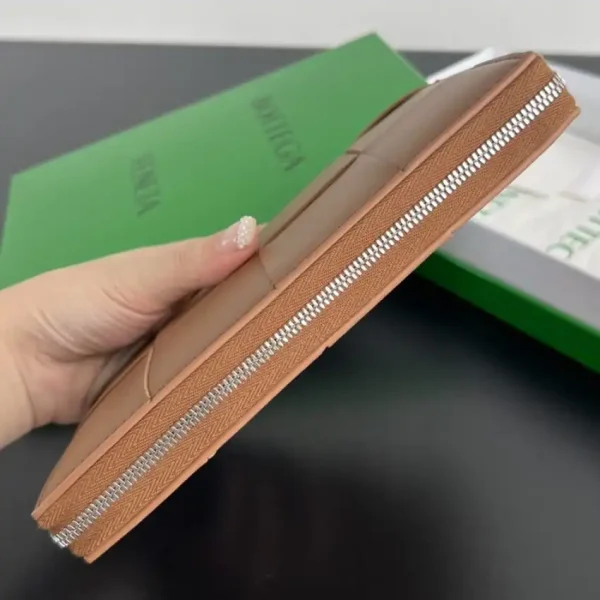 Bottega Veneta Cassette Zip Wallet - Image 5