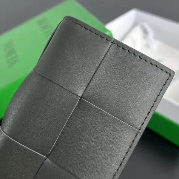 Bottega Veneta Long Card Holder - Image 3