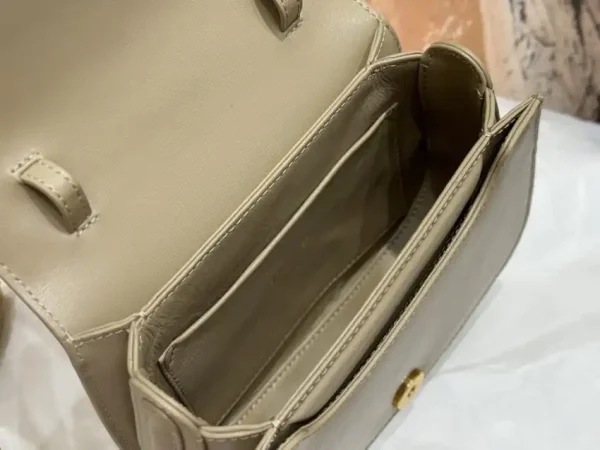 Dior 30  Montaigne Avenue Top Handle Brown - Image 3